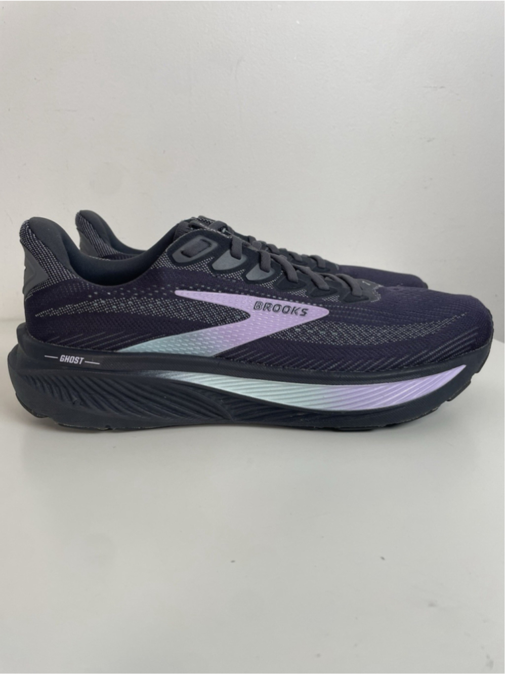 Brooks Ghost 17 Running Shoes Womens 12 Road Walking Sneakers Gym